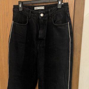Zara Black Rhinestone Embellished Jeans with Frayed Hem Glam Sparkle-Size 8